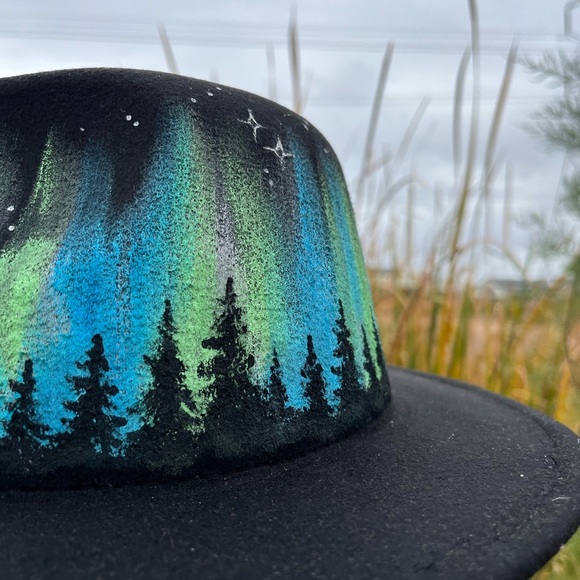 Northern lights wide brim hat alaska inspired - Picture 2 of 3